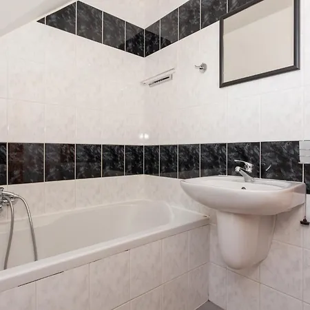 Holiday home Dovolenkovy Dom Javor Zdiar