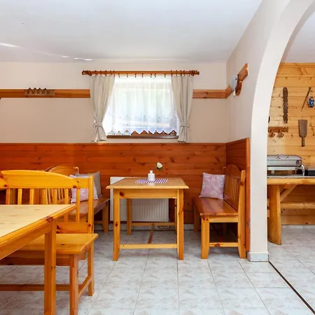 Holiday home Dovolenkovy Dom Javor *