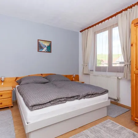 Holiday home Dovolenkovy Dom Javor Zdiar