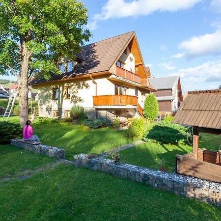 Holiday home Dovolenkovy Dom Javor Zdiar