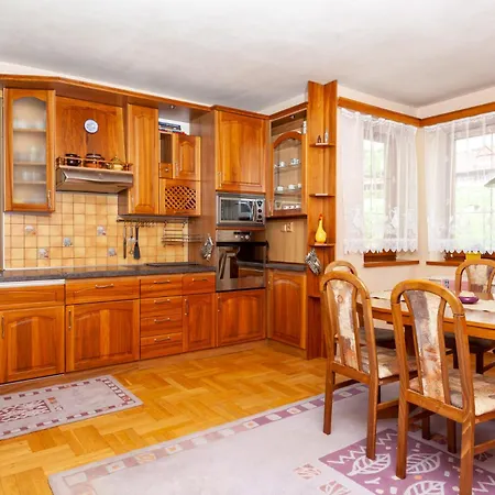 Dovolenkovy Dom Javor * Ždiar